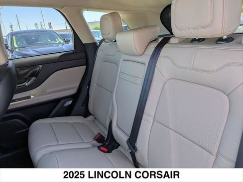 New 2025 Lincoln Corsair Grand Touring image 13