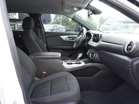 Used 2021 Chevrolet Blazer LT FWD image 9