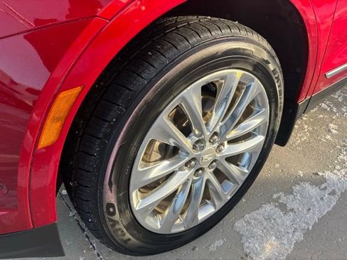 Used 2019 Cadillac XT5 Platinum image 10