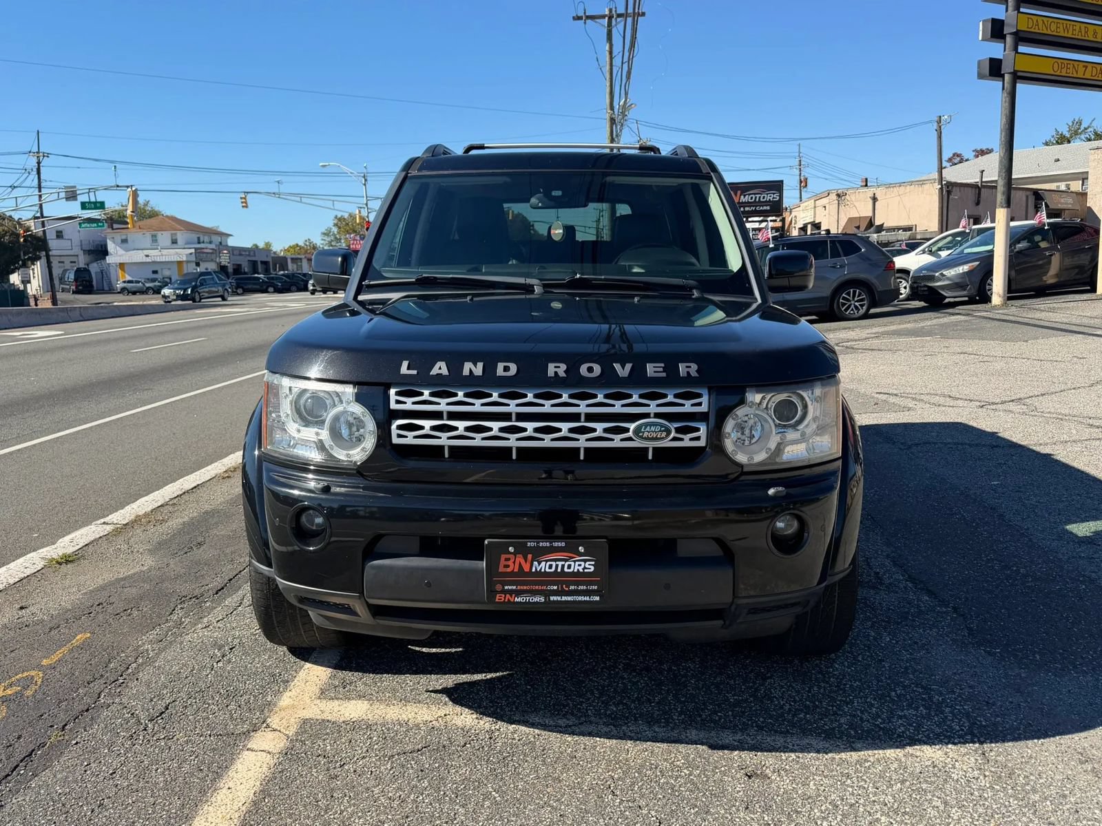 Used 2012 Land Rover LR4 HSE LUX w/ Luxury Pkg AWD/4WD image 3