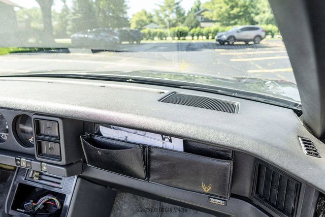 Used 1989 Pontiac Firebird Trans Am RWD image 82