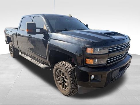 Used 2017 Chevrolet Silverado 2500 LT w/ Midnight Edition image 2