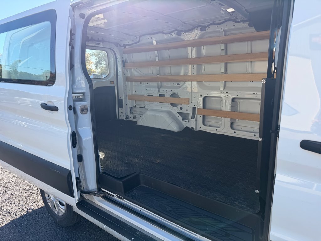 Used 2025 Ford Transit 250 Low Roof w/ Exterior Upgrade Package RWD image 27