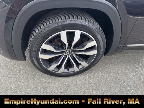 Used 2021 Volkswagen Atlas SEL R-Line image 13