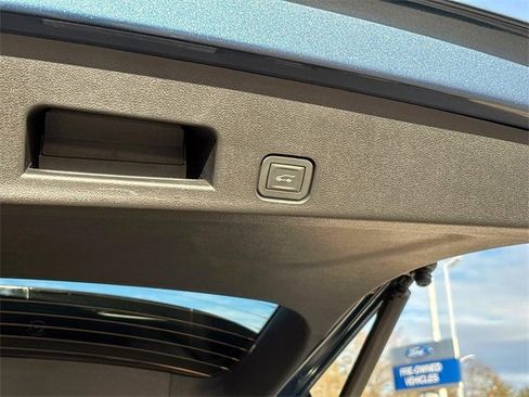 Used 2025 Chevrolet Traverse RS w/ LPO, Floor Liner Package image 17