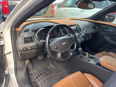 Used 2015 Chevrolet Impala LTZ FWD image 13