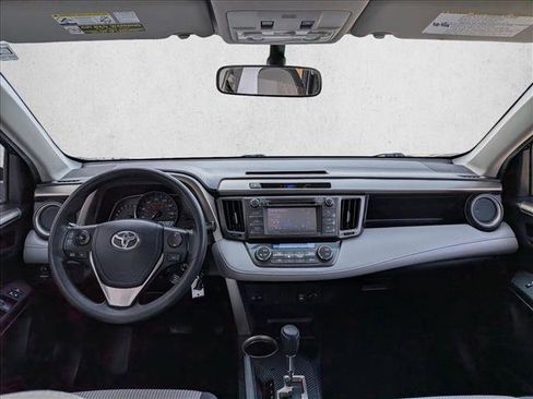 Used 2013 Toyota RAV4 XLE image 20
