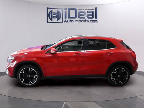 Used 2019 Mercedes-Benz GLA 250 4MATIC image 2