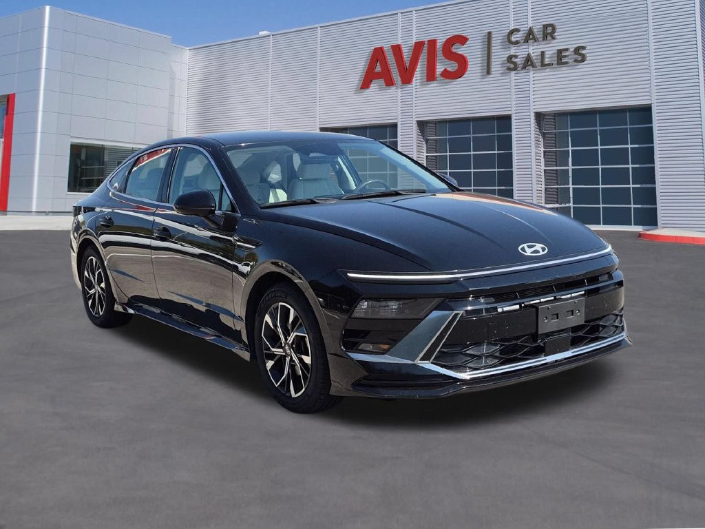 Used 2025 Hyundai Sonata SEL FWD image 3