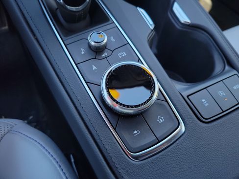 Used 2025 Cadillac XT4 Sport image 29