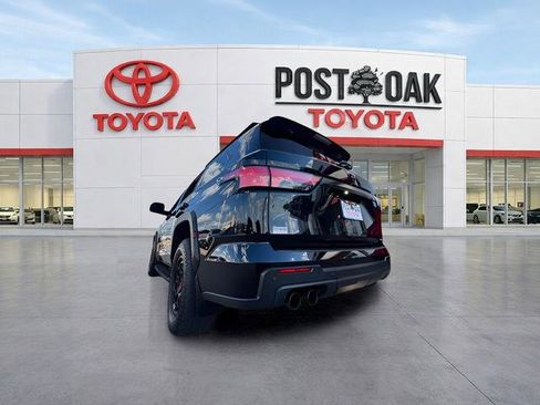 Used 2025 Toyota Sequoia TRD Pro AWD/4WD image 4