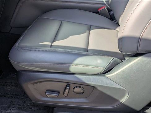 New 2026 Ford Explorer Active w/ Active Comfort Package image 4