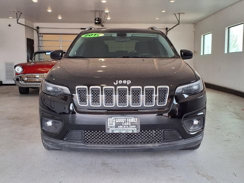 Used 2019 Jeep Cherokee Latitude w/ Popular Appearance Group FWD image 22