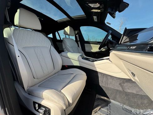 Used 2026 BMW X6 xDrive40i w/ Climate Comfort Package image 24