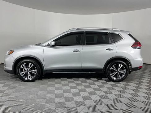 Used 2019 Nissan Rogue SV w/ Sun & Sound Touring Package FWD image 7