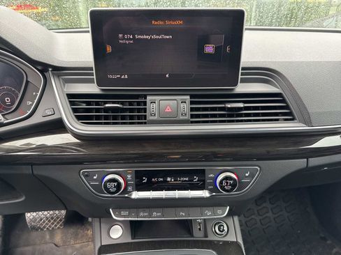 Used 2019 Audi Q5 2.0T Premium Plus AWD/4WD image 19