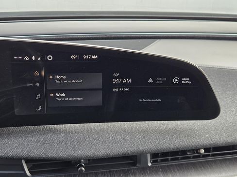 Used 2025 Lucid Air Pure RWD image 11