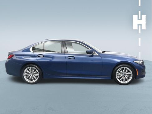 Used 2024 BMW 330i Sedan w/ Premium Package RWD image 3