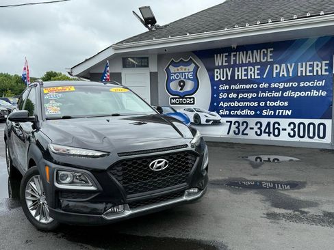 Used 2020 Hyundai Kona SEL Plus w/ Cargo Package FWD image 1