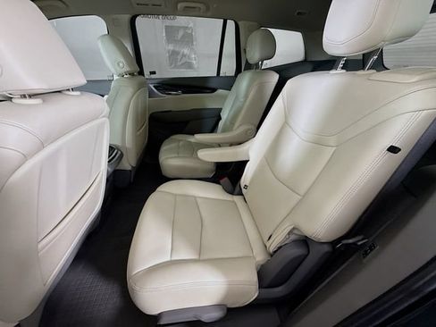 Used 2023 Cadillac XT6 Premium Luxury FWD image 26