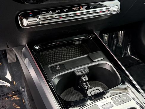 Certified 2026 Mercedes-Benz GLB 250 image 31