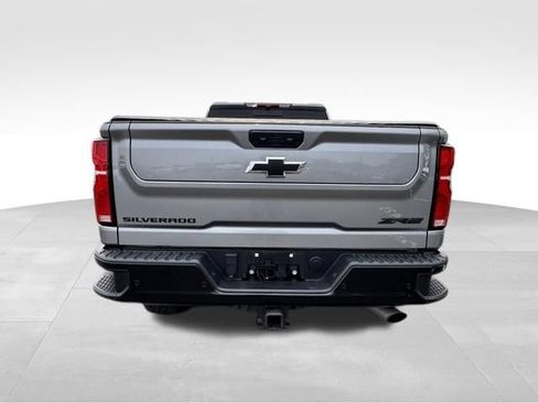 Used 2024 Chevrolet Silverado 2500 ZR2 w/ LPO, Dark Essentials Package AWD/4WD image 6