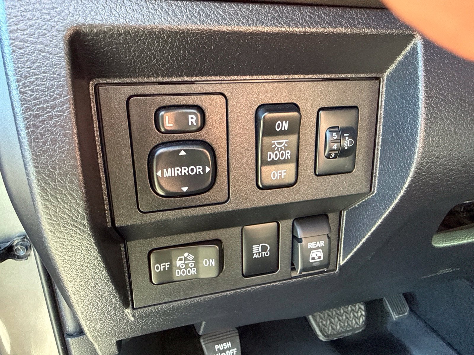 Used 2021 Toyota Tundra SR5 w/ TRD Off-Road Package AWD/4WD image 17