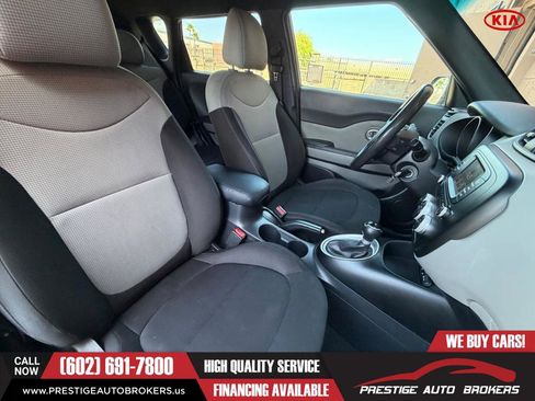 Used 2017 Kia Soul FWD image 34