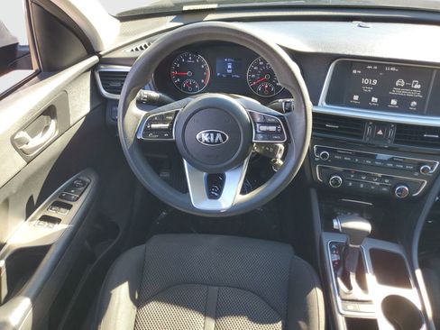 Used 2019 Kia Optima LX image 10