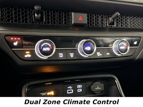 Used 2025 Honda CR-V EX image 9