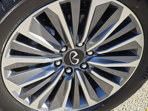 New 2025 INFINITI QX80 Sensory w/ Exterior Package image 15