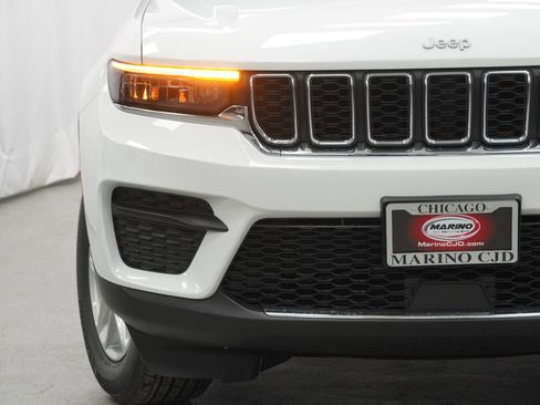 New 2026 Jeep Grand Cherokee Laredo AWD/4WD image 6