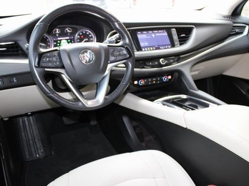 Used 2023 Buick Enclave Essence w/ Experience Buick Package image 5