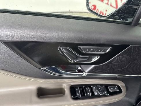 New 2026 Lincoln Corsair Reserve image 16