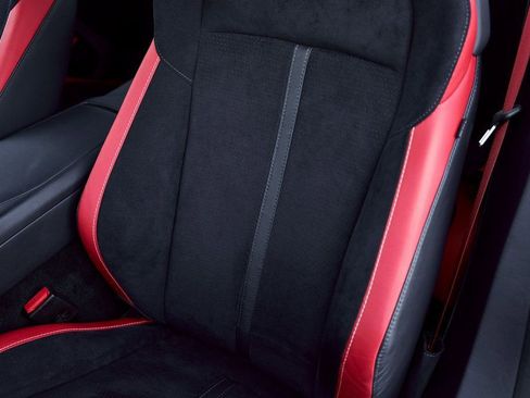 Used 2024 Aston Martin DB12 Coupe image 39