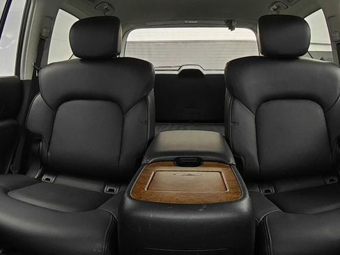 Used 2024 Nissan Armada SL w/ Captain's Chairs Package image 21