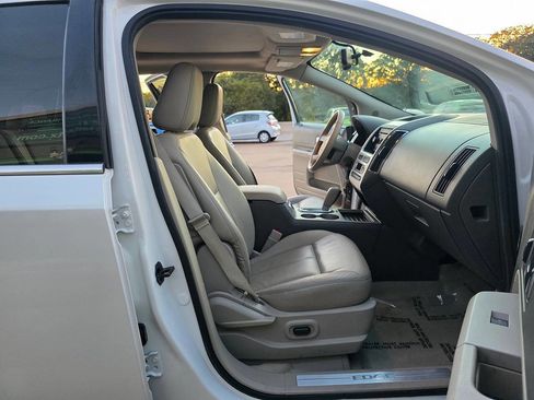 Used 2010 Ford Edge Limited image 27