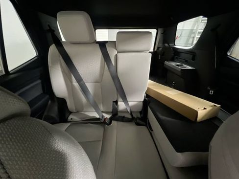 New 2026 Toyota 4Runner SR5 AWD/4WD image 30