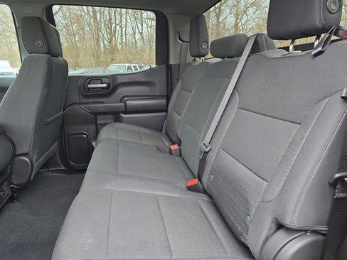 Used 2025 Chevrolet Silverado 1500 Custom Trail Boss w/ LPO, Dark Essentials Package image 12