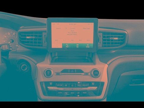 Used 2023 Ford Explorer 4WD image 29