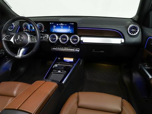 New 2026 Mercedes-Benz GLB 250 4MATIC image 8