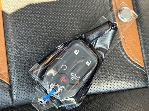 Used 2021 GMC Sierra 2500 AT4 w/ AT4 Premium Plus Package image 38