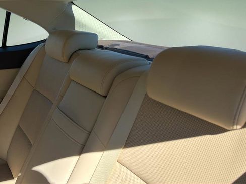 Used 2016 Lexus ES 350 w/ Navigation System Package image 16