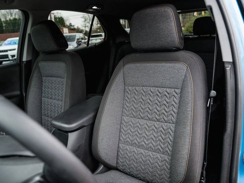 Used 2024 Chevrolet Equinox LT image 40