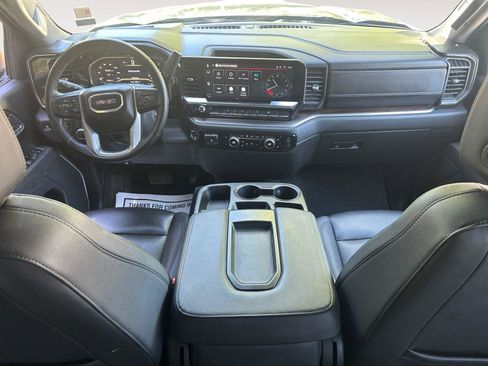 Used 2025 GMC Sierra 1500 SLT AWD/4WD image 10