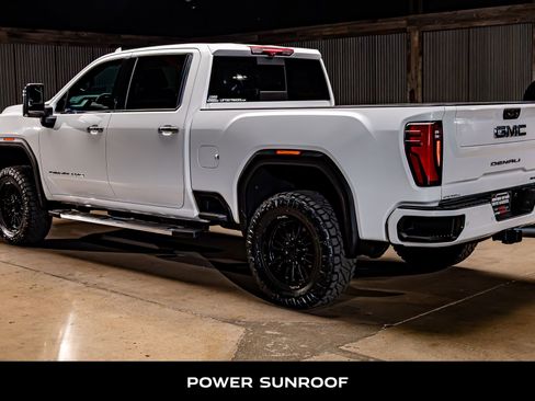 Used 2024 GMC Sierra 3500 Denali w/ Denali Reserve Package image 7