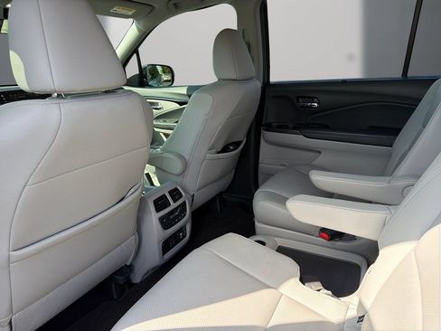 Used 2019 Honda Pilot Elite image 15