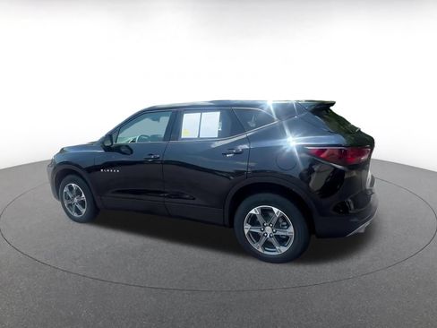 Used 2026 Chevrolet Blazer LT FWD image 9