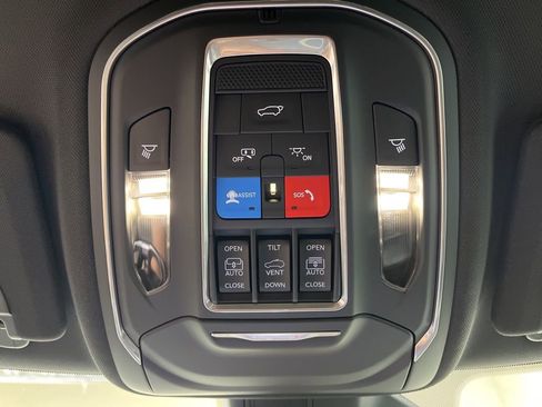 New 2026 Jeep Grand Cherokee Limited w/ Limited Altitude Package image 23