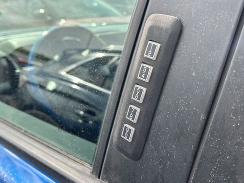 Used 2022 Ford Maverick XLT FWD image 12